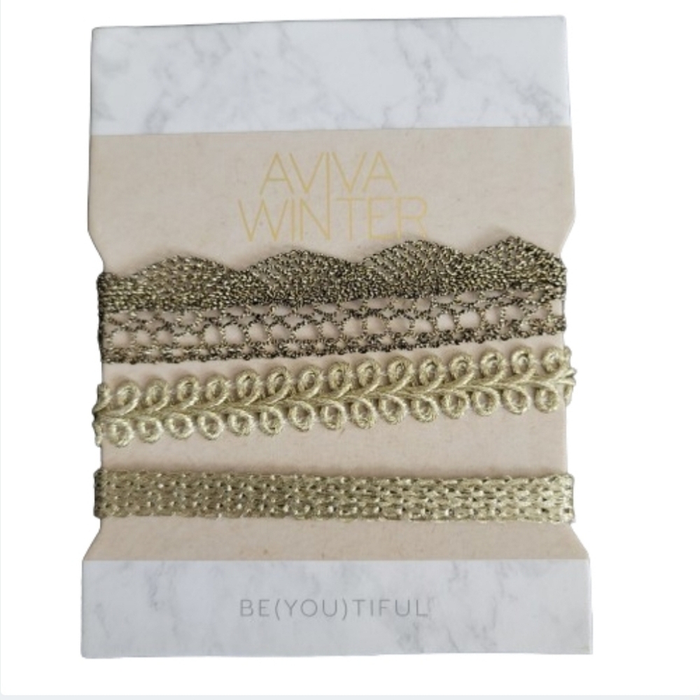 Aviva Winter Lacelet Set